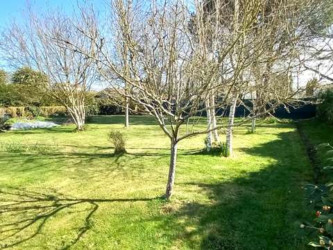 Vente de terrain Landeronde 85