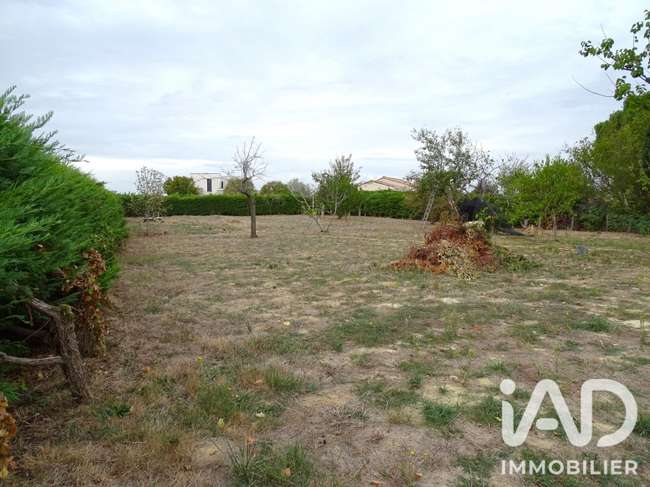 Terrain 1167 m² · à Larra · 1 167 m² · 119 000 €