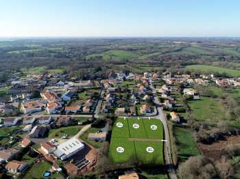 Vente de terrain Le Champ-Saint-Père 85