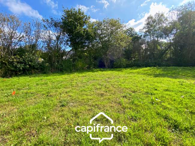 Terrain 593 m² · à Loperhet · 593 m² · 109 500 €