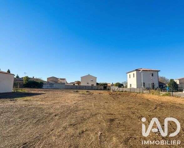Terrain 300 m² · à Lunel · 300 m² · 139 000 €