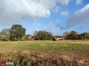 Vente Terrain 370 m&sup2;Mareuil-sur-Lay-Dissais