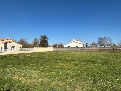 Vente de terrain Montfaucon-Montigné 49
