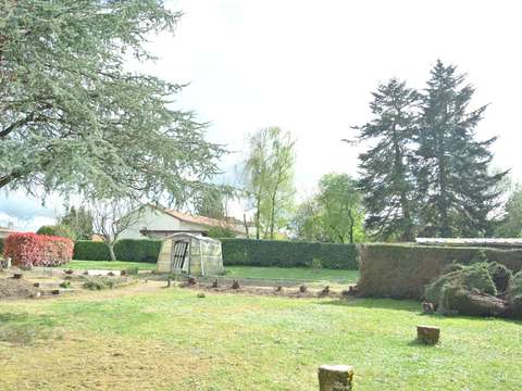 Vente de terrain Montfaucon-Montigné 49