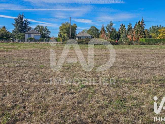 Terrain 1091 m² · à Noyers · 1 091 m² · 23 000 €