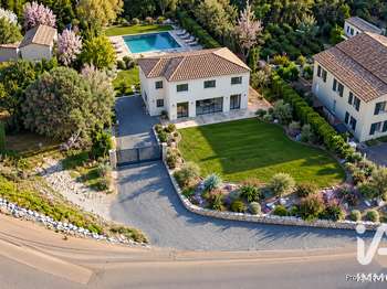 Vente Terrain 1524 m&sup2;Roquefort-les-Pins