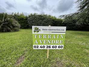 Vente Terrain 320 m&sup2;Saint-Étienne-de-Montluc