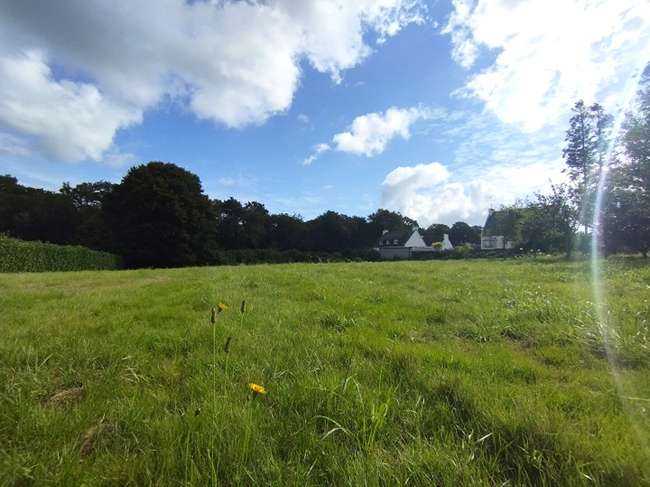 Terrain 587 m² · à Saint-Évarzec · 587 m² · 106 900 €