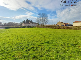 Photo Vente de terrain Saint-Hilaire-des-Loges