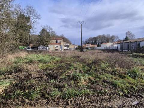 Vente de terrain Saint-Laurent-de-la-Prée 17