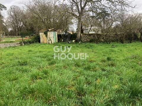 Vente de terrain Saint-Laurent-Des-Mortiers 53