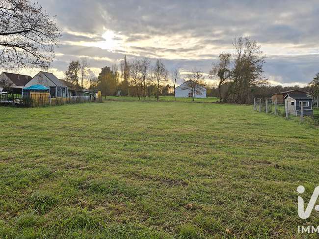 Terrain 1031 m² · à Langeais · 1 031 m² · 34 000 €