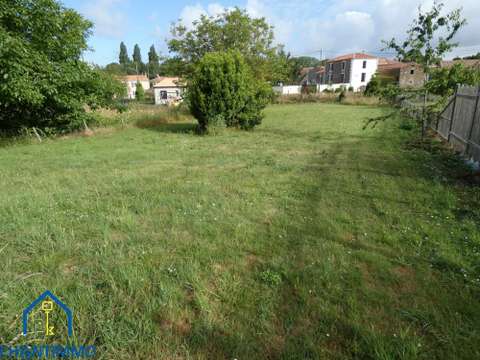 Vente de terrain Sainte-Hermine 85