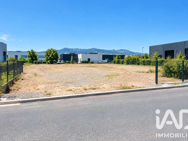 Terrain 900 m² · à Sainte-Maxime · 900 m² · 590 000 €