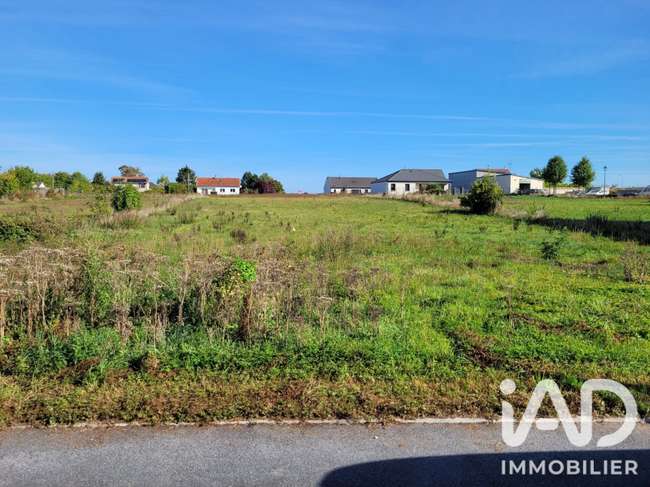 Terrain 742 m² · à Sault-Saint-Remy · 742 m² · 55 000 €