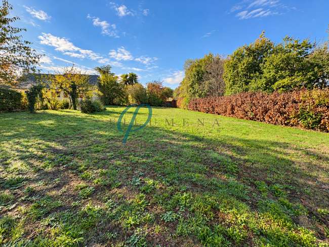 Terrain 919 m² · à Sucé-sur-Erdre · 919 m² · 210 000 €
