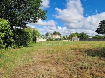 Vente de terrain Vairé 85
